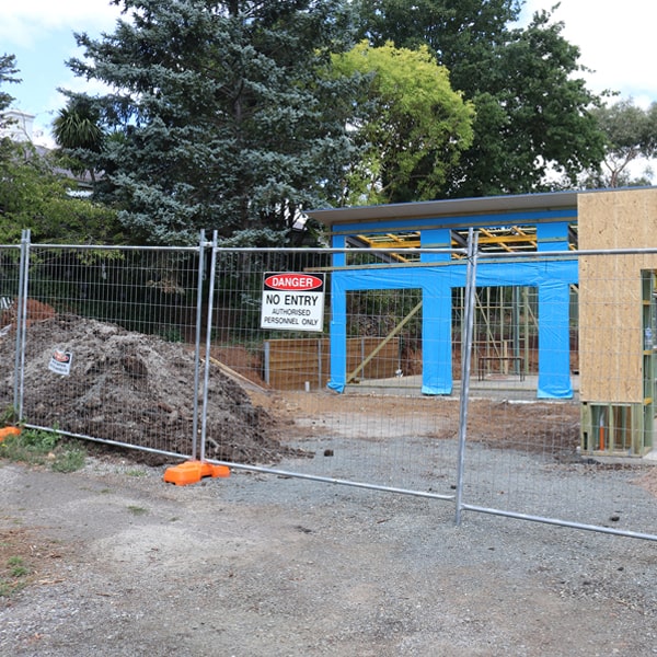do you deliver and set up temporary fencing and what's the price for these services in Korbel